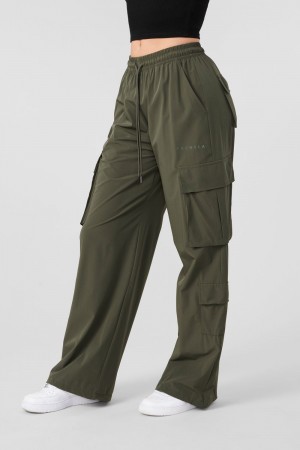 Olive Young LA W219 Travel Cargo Joggers NZ | 5890372-EI