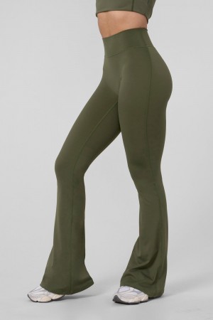 Olive Young LA W227 - Curve Flare Leggings NZ | 1562794-BD